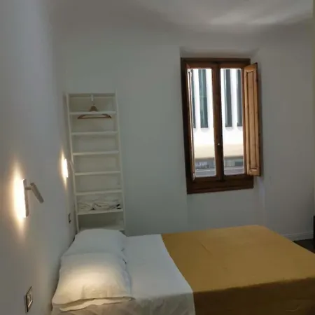 Mimi Family Hostel *